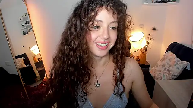 Cassandra_Caiin লাইভ XXX চ্যাট