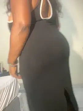 Cardiebae89 live XXX chat