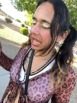 Онлайн чат XXX TranSexualJade95
