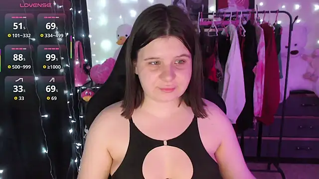 دردشة AmyVibess الجنسية المباشرة