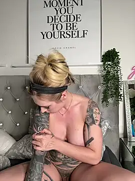 SelinaGalinsky6 Chat XXX live