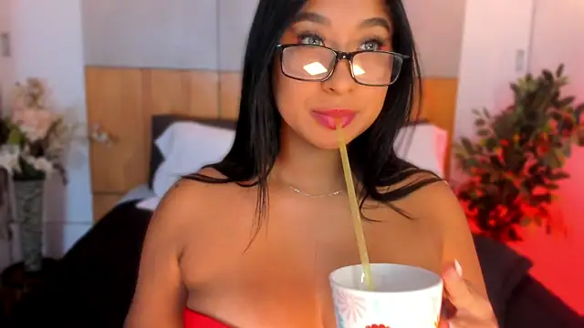 Živý XXX chat BellaHarllow