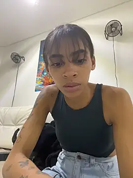 Chat XXX ao vivo de SaharaX_X
