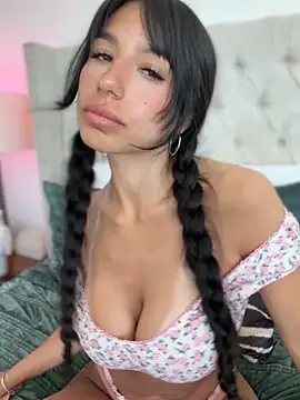 LoveLillyy Live XXX-Chat