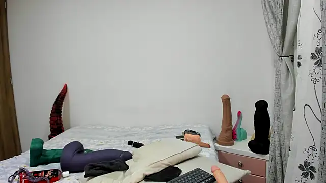 charlloteevans_X's Webcam Show