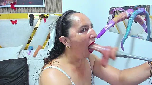 Luna_Naughty1 라이브 XXX 채팅