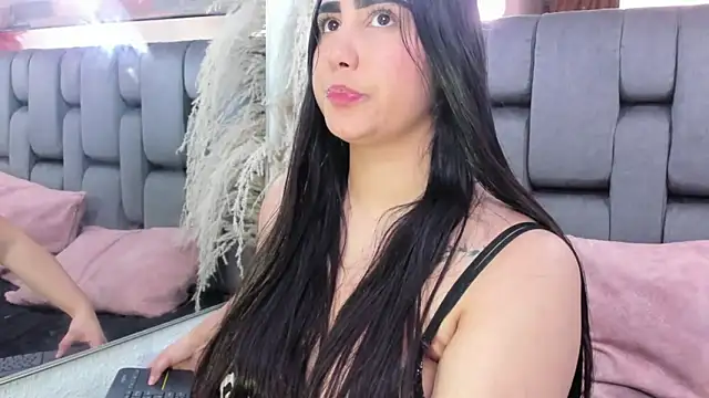 JESSYCORTES live XXX chat