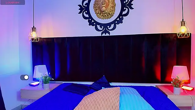 Skyee_angel élő XXX-chatje