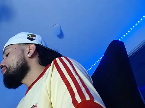 camilorestrepo77's Webcam Show