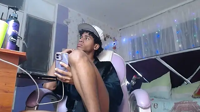 Santy_bigcock_01のライブXXXチャット