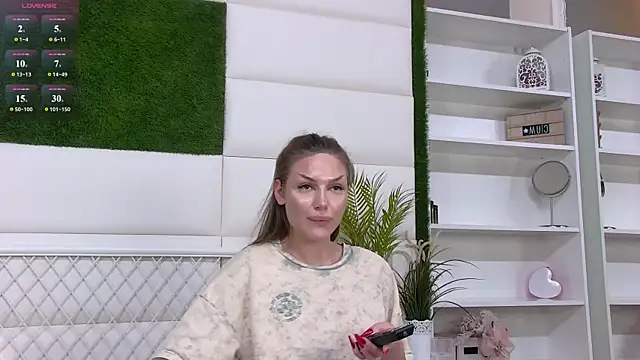 EvaHook live XXX chat