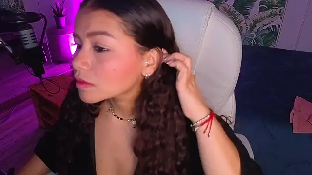 Czat XXX na żywo – loly_marce