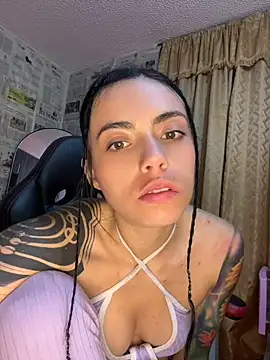 دردشة i_am_nina_ الجنسية المباشرة