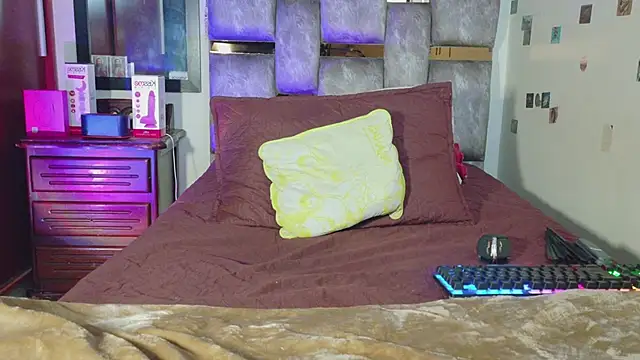 DannyPhantom555 élő XXX-chatje