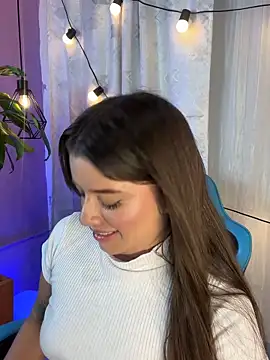 دردشة Lia_little18 الجنسية المباشرة