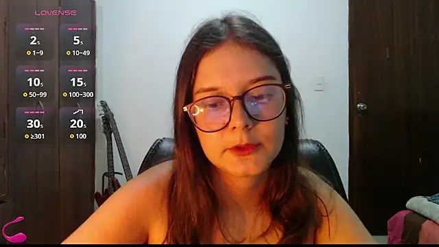 MadieeLorezn Live XXX chat