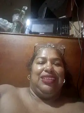 Megansquirt69 Show in webcam