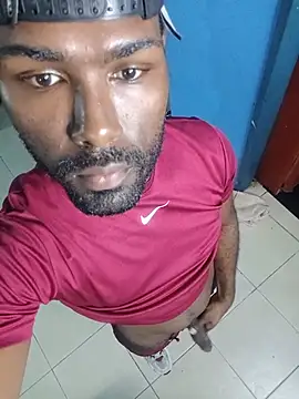andresj22hot: διαδικτυακό σόου στην κάμερα