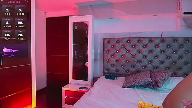 XXX chat uživo modela Valentiinoss