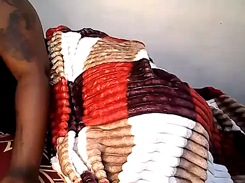 Littlemistress24 Show in webcam