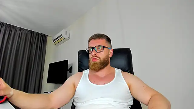 Findom_guy 即時 XXX 聊天