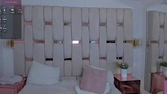 XXX chat uživo modela mia_schwarz