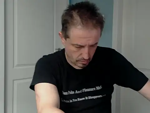 MisterFaithRO: απευθείας συνομιλία ΧΧΧ