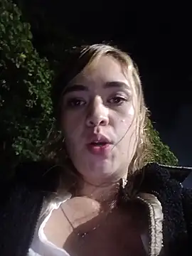 miss_berlyn Adlı Modelin Canlı XXX Sohbeti