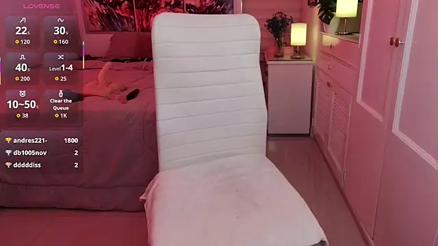 Chat +18 de loving_mia ao vivo