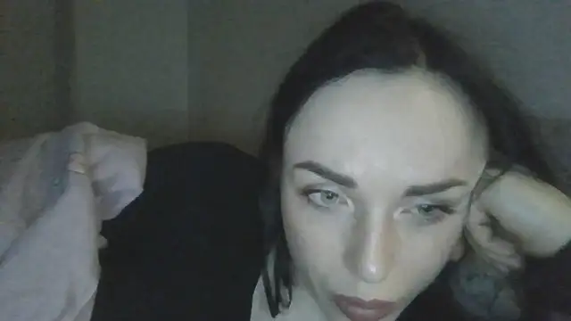 Chat +18 de Trinsy_Love ao vivo