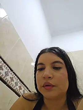 Pretty_Julieta Obrolan Langsung XXX