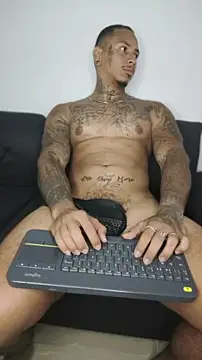 David_tatto1's Live XXX Chat