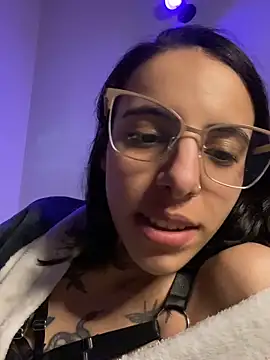 Chat XXX en directo de Poison_Ivy_29