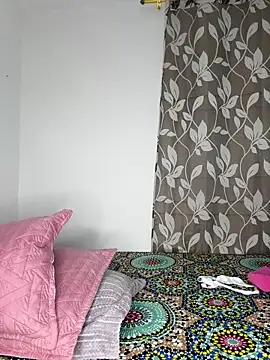 EmilySearss' Live XXX Chat