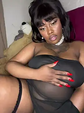 QUEEN_NOBUHLE_FEMDOM_777 Webcam show