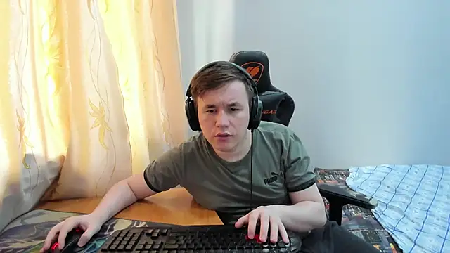 iliaskrislove: онлайн-секс-чат