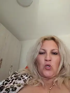 Онлайн чат XXX Divineblond