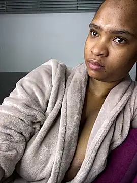XXX chat uživo modela __Fifi