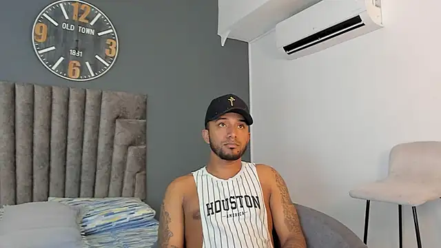 Robin_Rief's Live XXX Chat