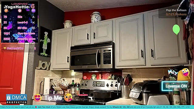 YogaHottie76's Live XXX Chat