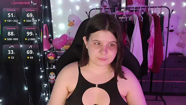 AmyVibess: онлайн-секс-чат