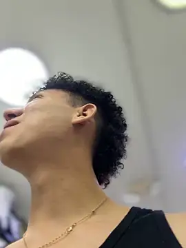 yoursexyjose Live XXX-chat
