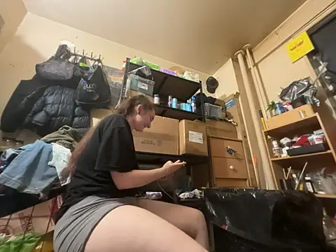 Snowbunnycake_131's Webcam Show