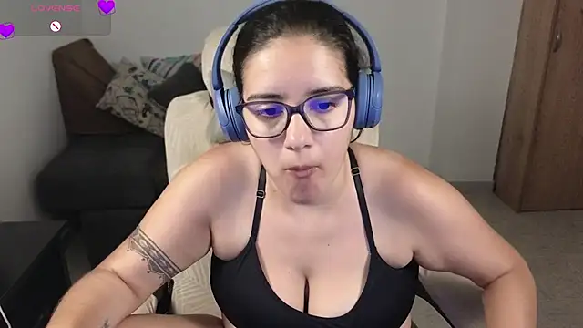 blue__moon_'s Live XXX Chat