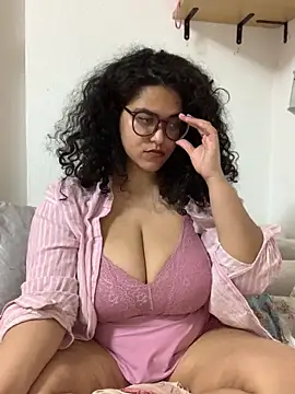 Chat XXX ao vivo de Curvydesifromgermany