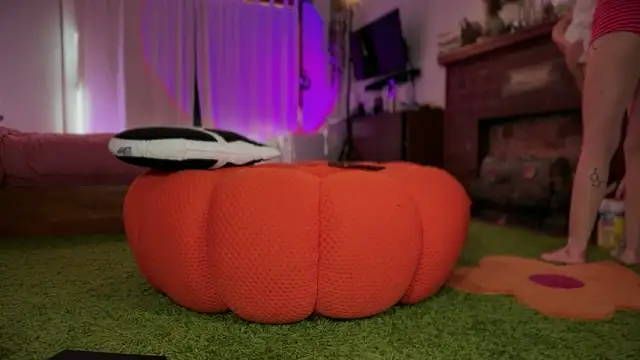 GennaJames' Webcam Show