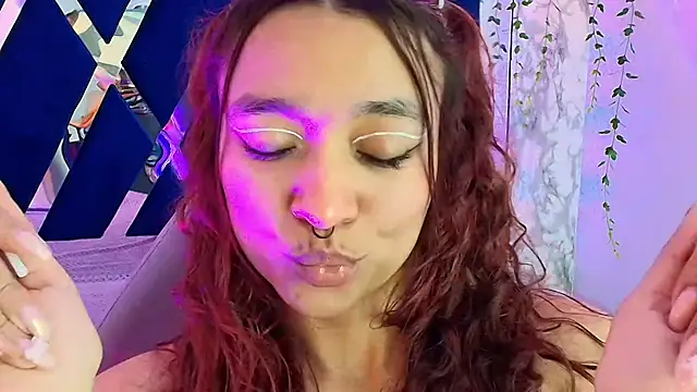 Chat XXX Live charlotte_bluee