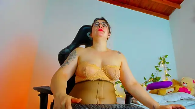 Susan_Foxx Live XXX-Chat