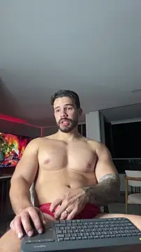 Valenthino_Salvatore Adlı Modelin Canlı XXX Sohbeti