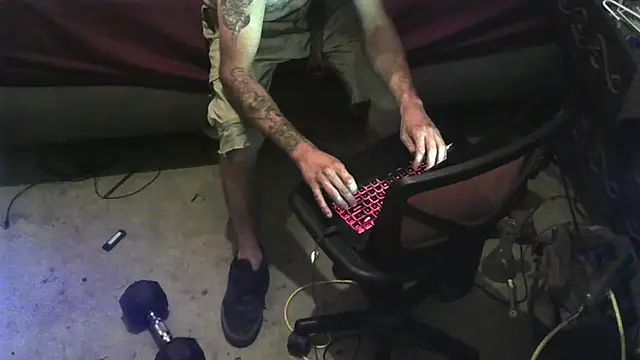 Johnny1991Blunt's Live XXX Chat